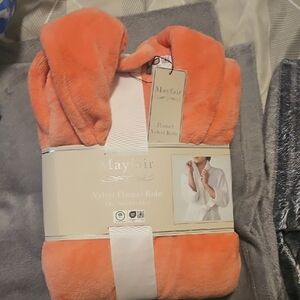 Mayfair Velvet Flannel Robe - Soft Coral